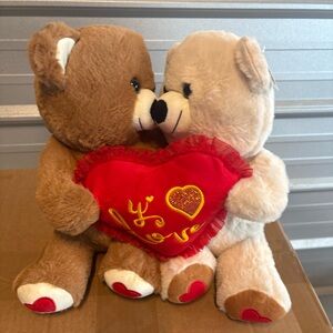 Adorable Teddy Bear Couple with Heart